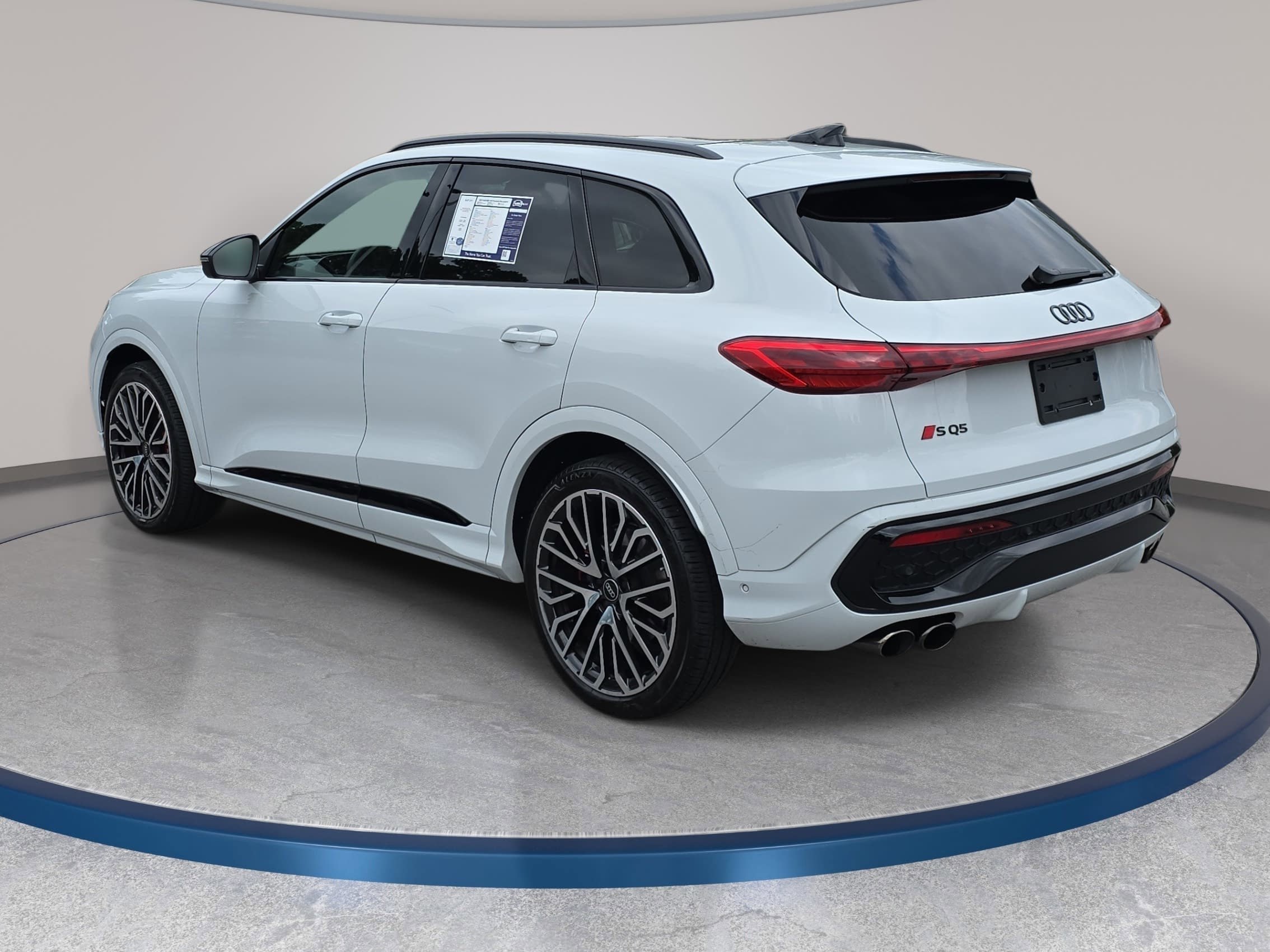 Used 2025 Audi SQ5 Premium Plus w/ Premium Plus Package AWD/4WD image 7