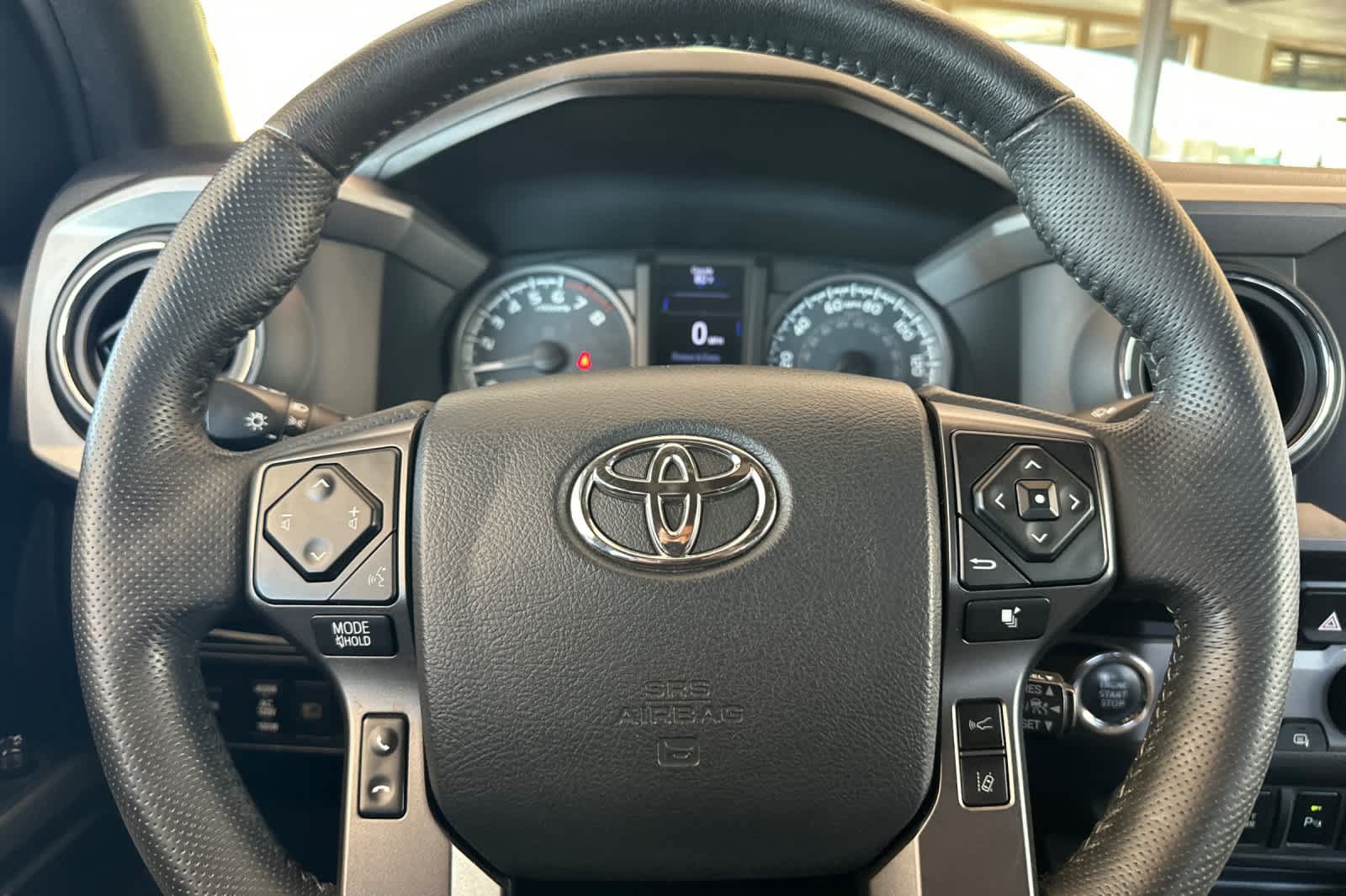 Used 2019 Toyota Tacoma TRD Sport w/ Technology Package AWD/4WD image 23