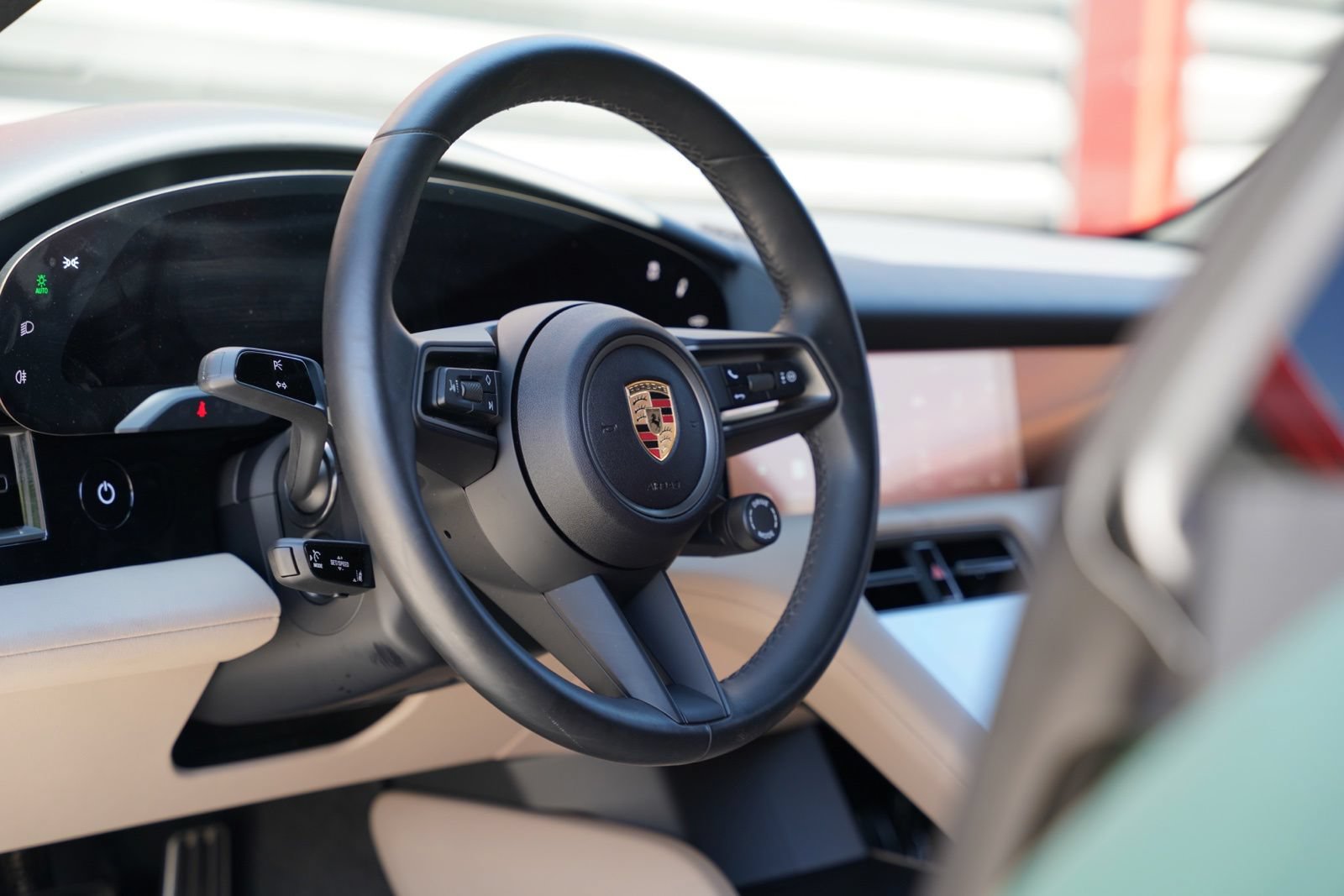 Used 2025 Porsche Taycan RWD image 17