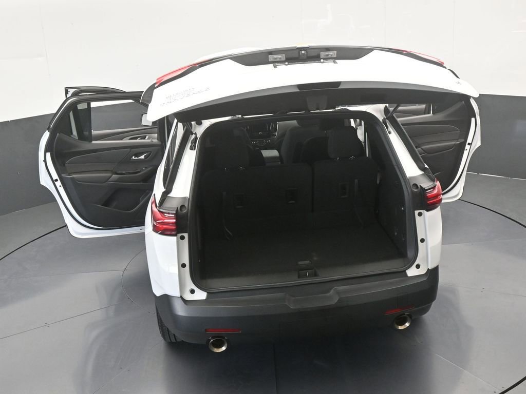 Used 2023 Chevrolet Traverse LT image 68