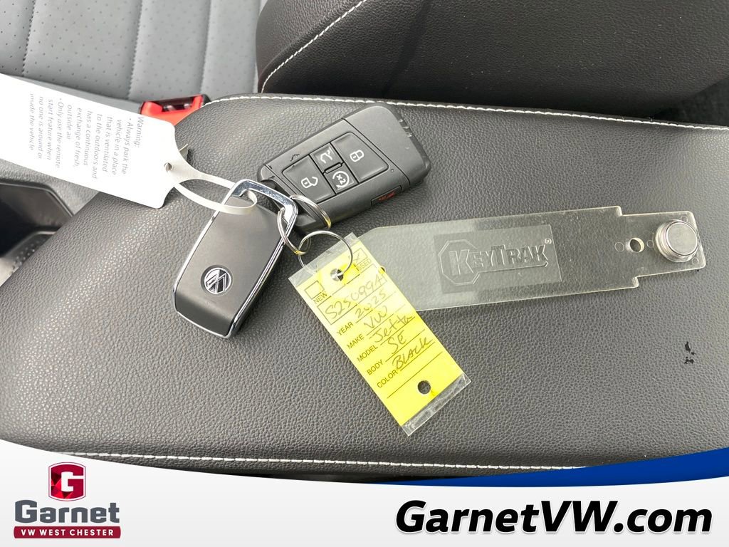 Certified 2025 Volkswagen Jetta SE image 23