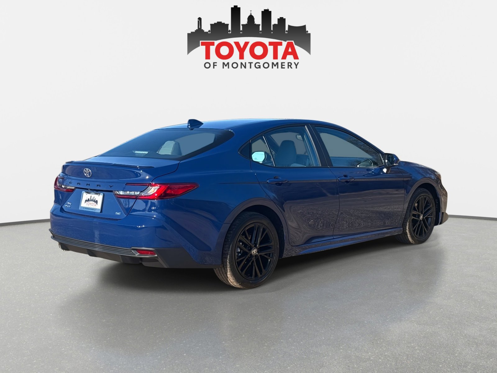 Used 2026 Toyota Camry SE w/ Convenience Package image 3