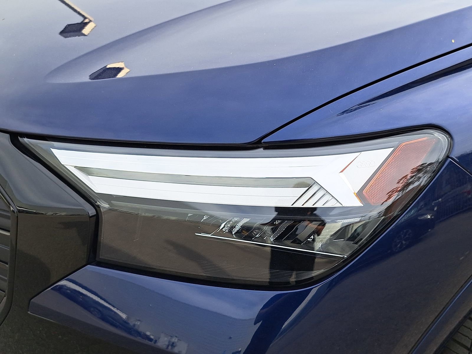 Used 2024 Audi Q4 e-tron Premium Plus image 35