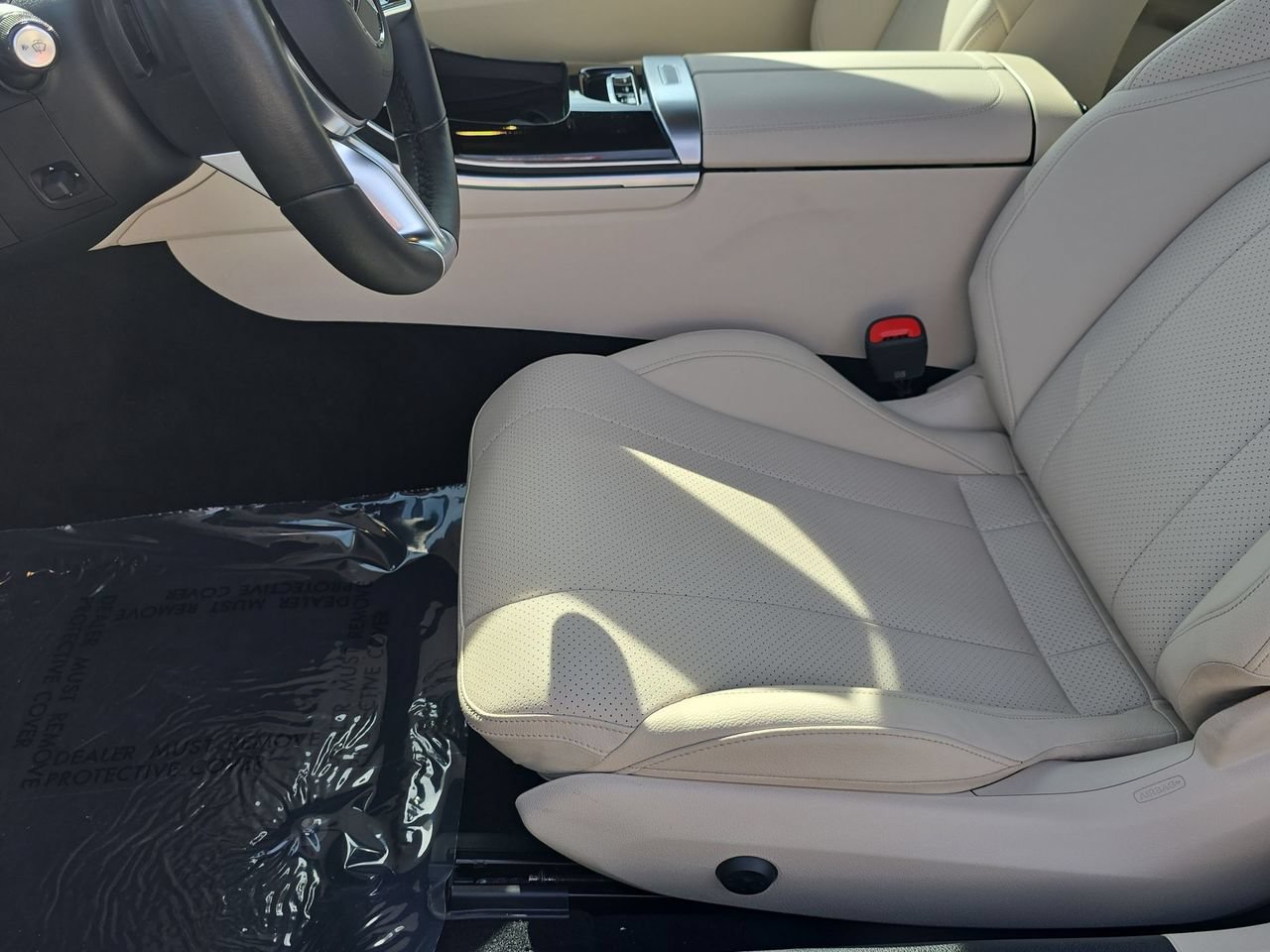 Used 2024 Mercedes-Benz CLE 300 4MATIC Cabriolet image 21