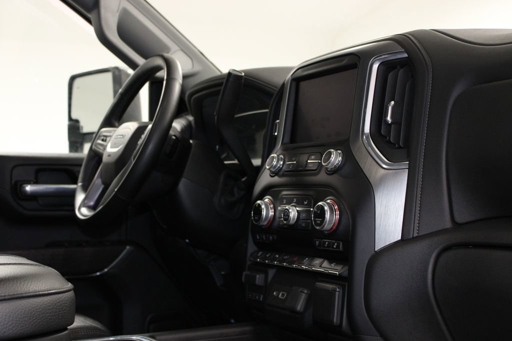 Used 2023 GMC Sierra 3500 Denali w/ Denali Ultimate Package image 35