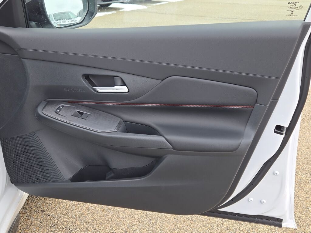 New 2026 Nissan Sentra SR image 8