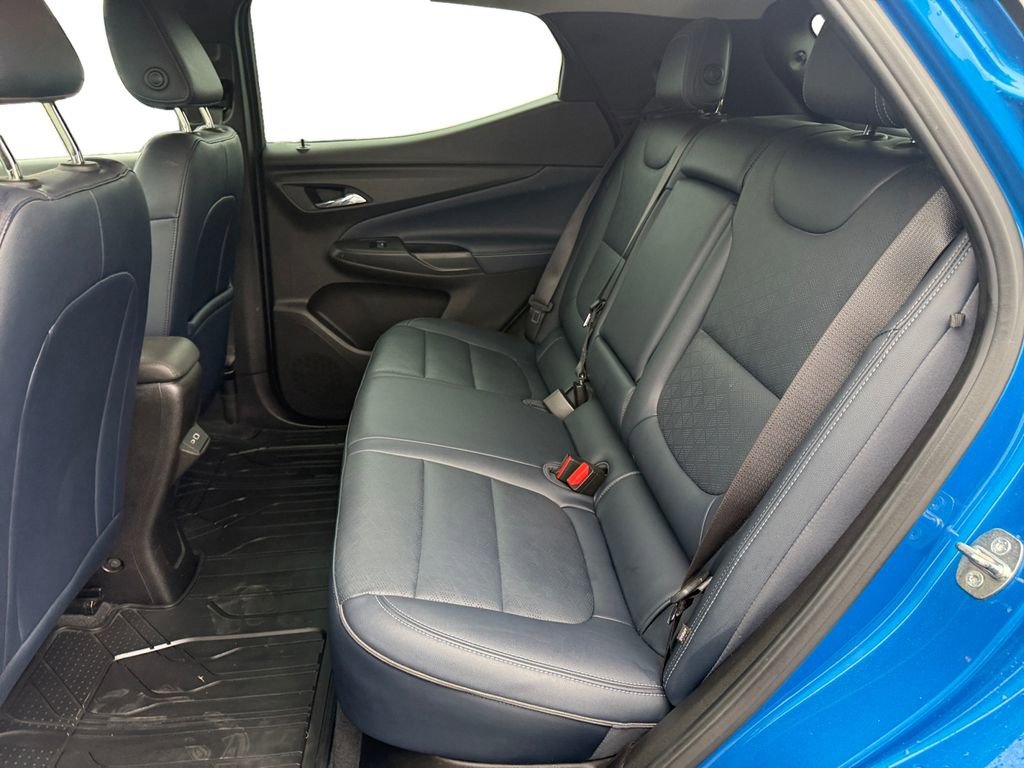 Certified 2023 Chevrolet Bolt EUV LT w/ Convenience Package image 16