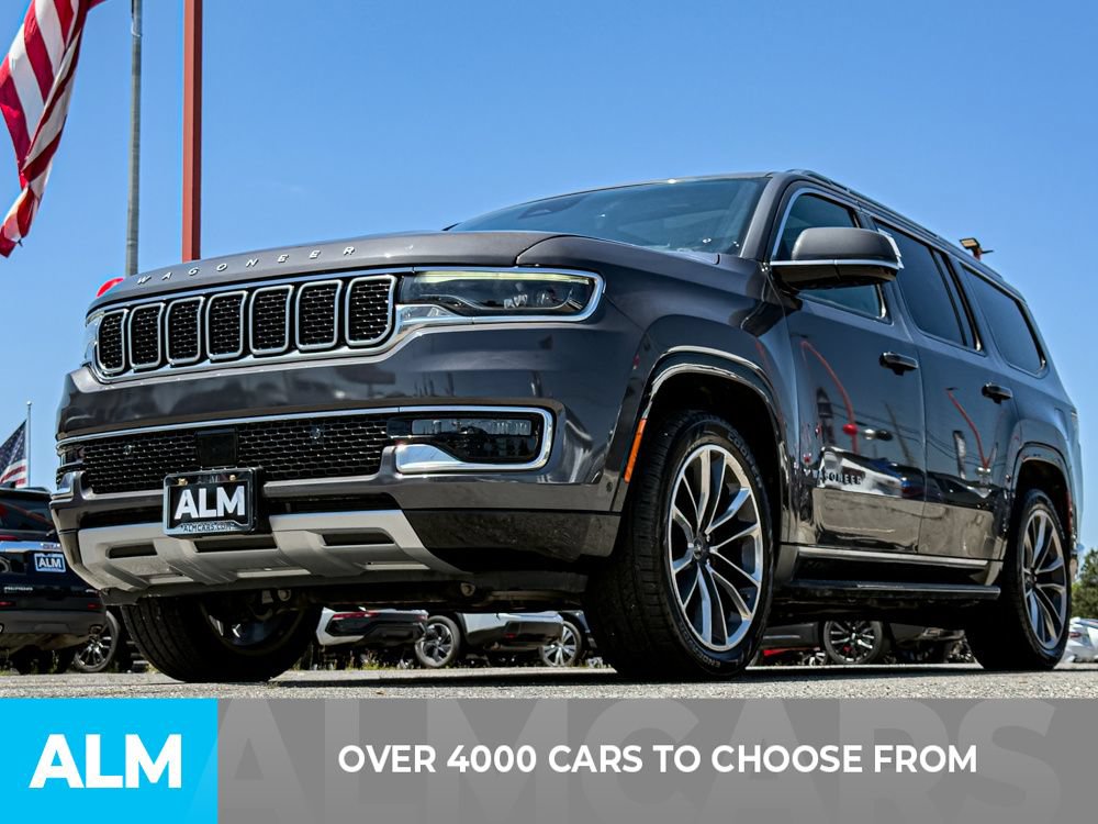 Used 2022 Jeep Wagoneer Series II w/ Premium Group I AWD/4WD image 2
