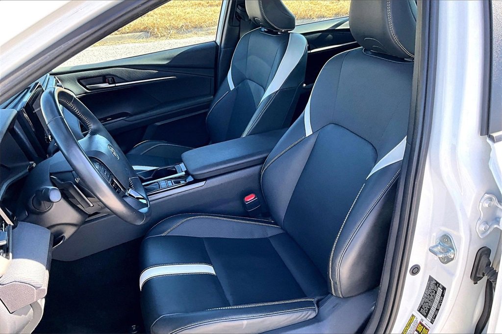Used 2025 Toyota Camry SE image 23