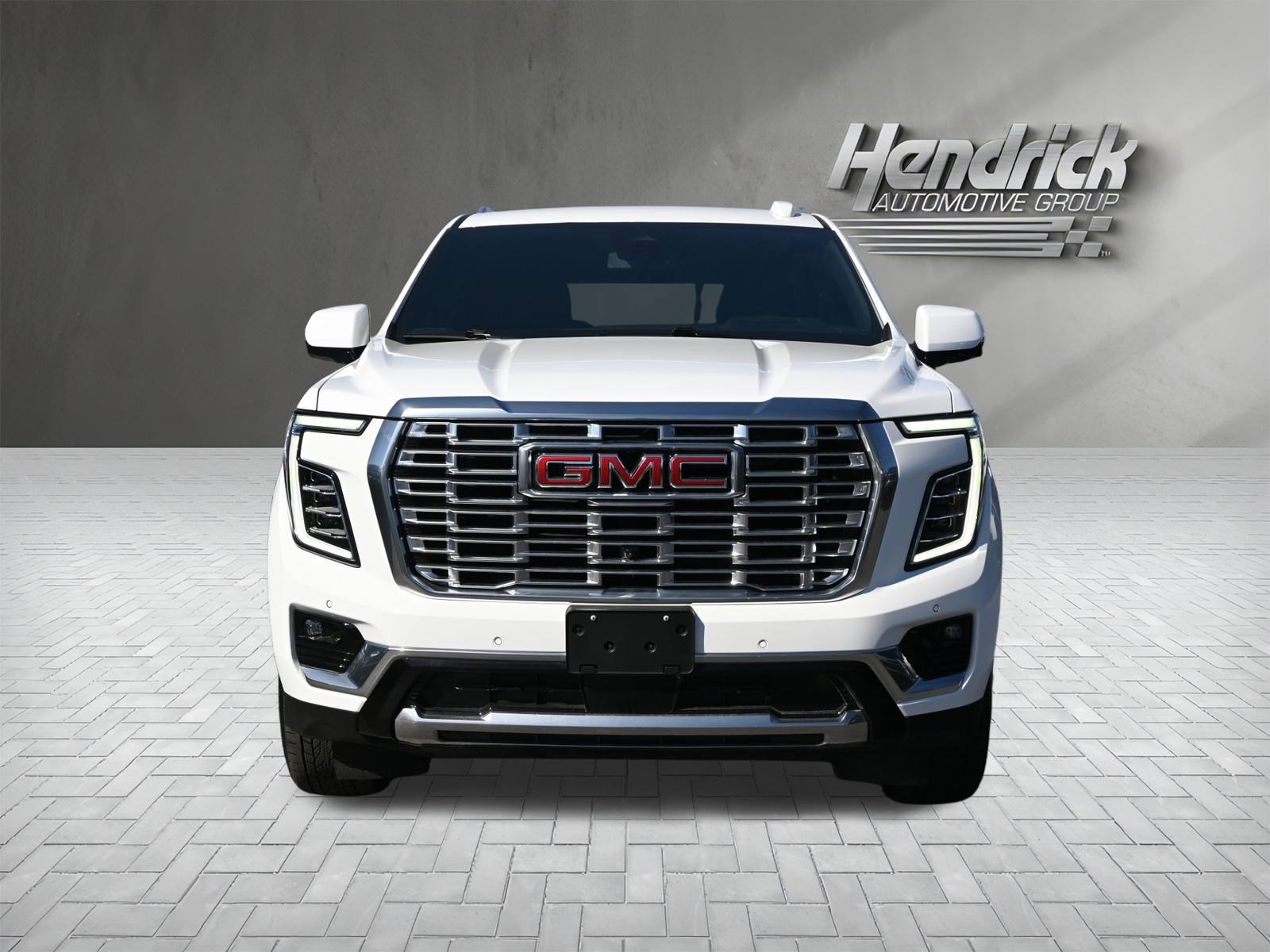 Used 2025 GMC Yukon Denali AWD/4WD image 3
