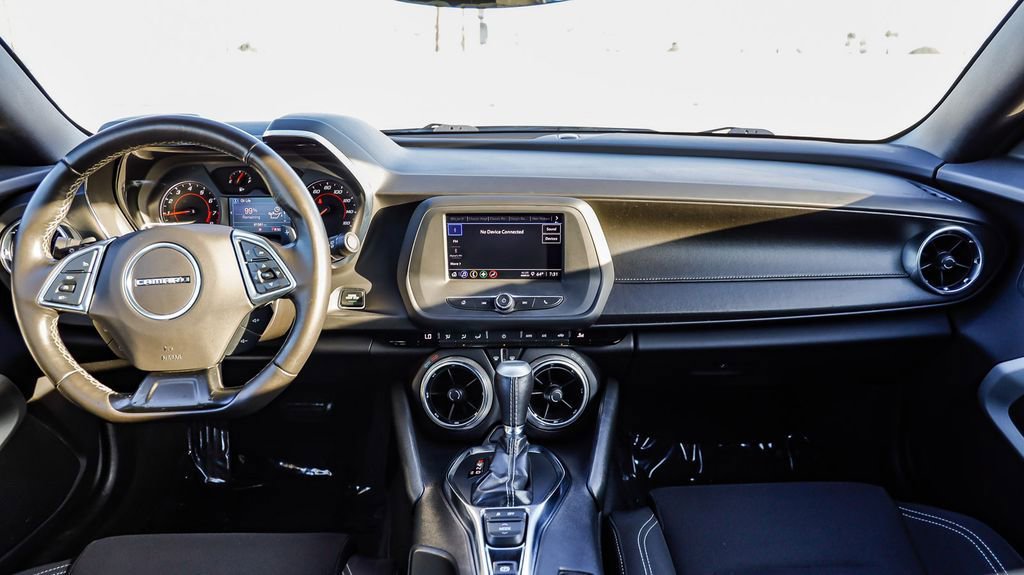 Used 2022 Chevrolet Camaro LT image 15