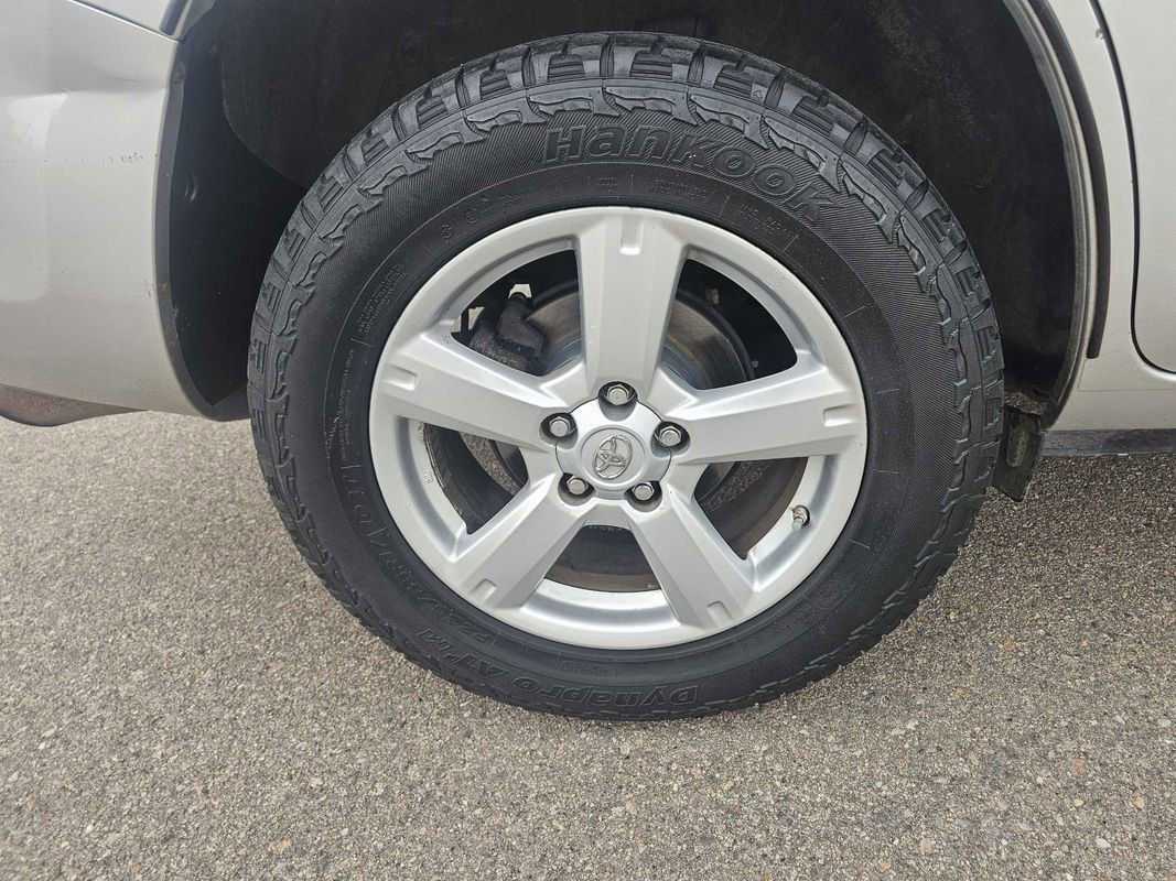 Used 2006 Toyota RAV4 4WD image 41