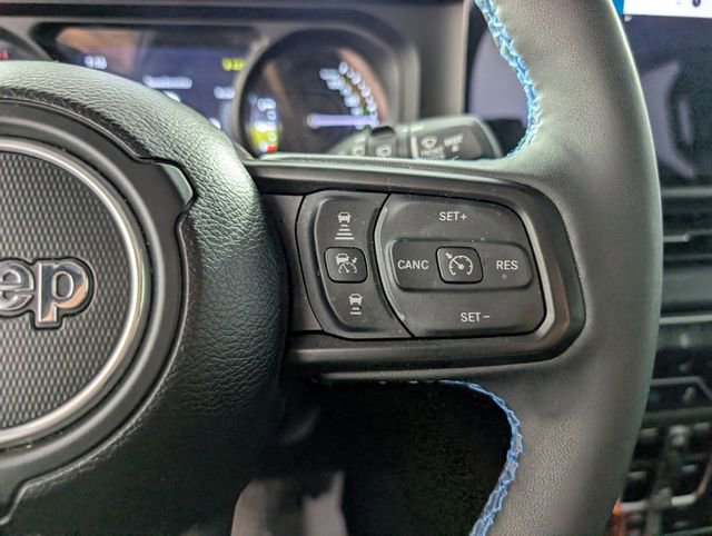 Used 2024 Jeep Wrangler Unlimited Rubicon 4xe w/ Technology Group image 25