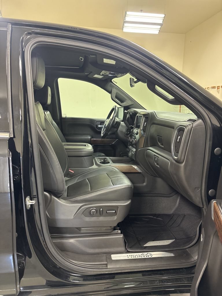 Used 2021 Chevrolet Silverado 1500 High Country w/ Z71 Off-Road Package AWD/4WD image 28