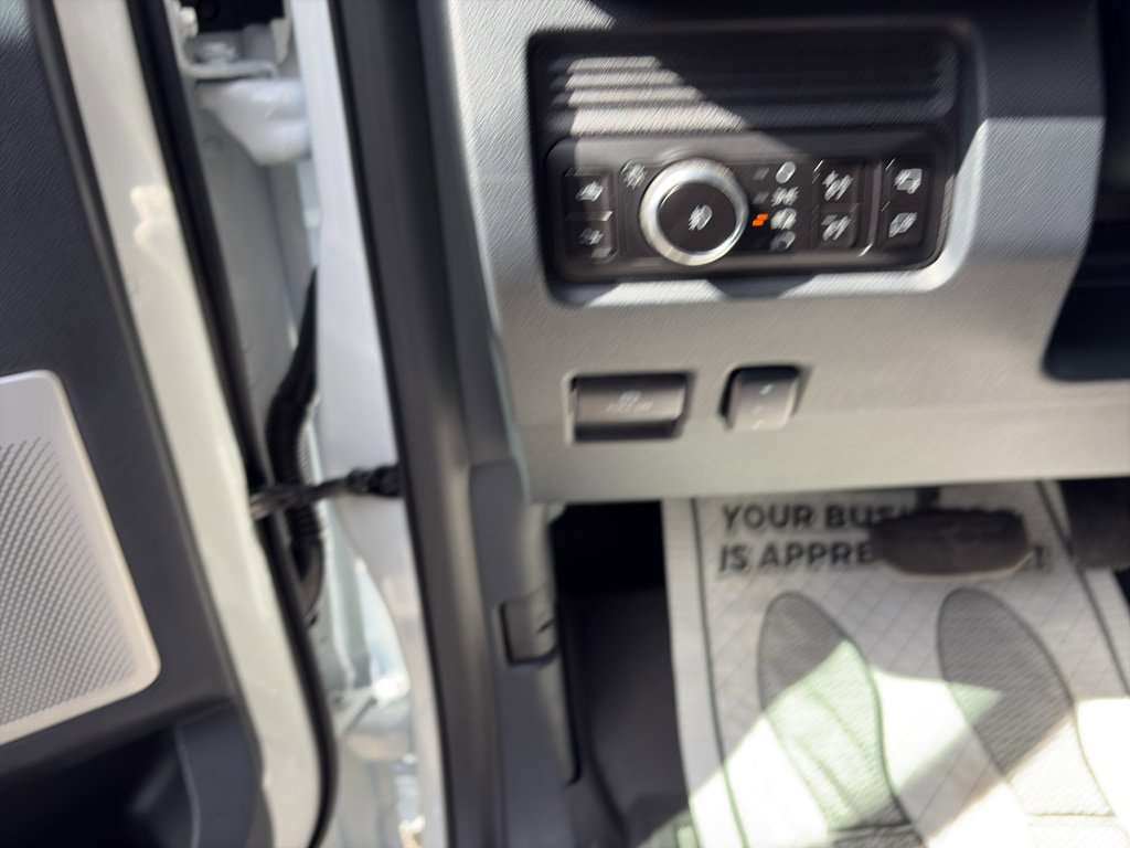 New 2026 Ford F350 Platinum AWD/4WD image 13