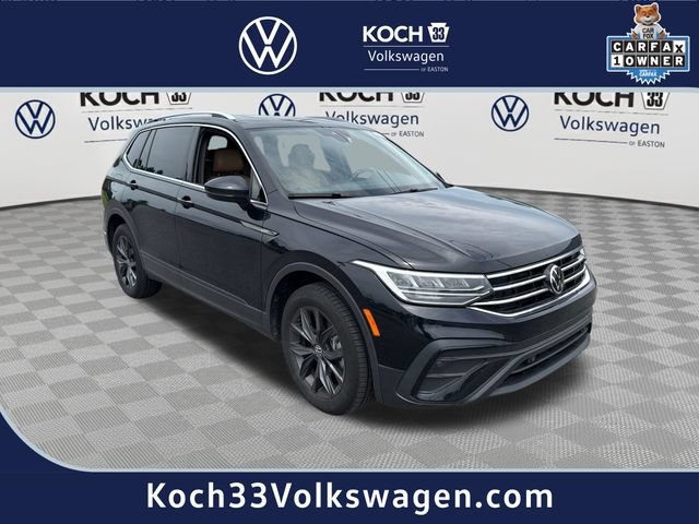Used 2024 Volkswagen Tiguan SE w/ Panoramic Sunroof Package