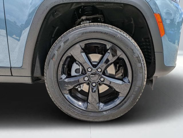 New 2026 Jeep Grand Cherokee Limited w/ Limited Altitude Package RWD image 10