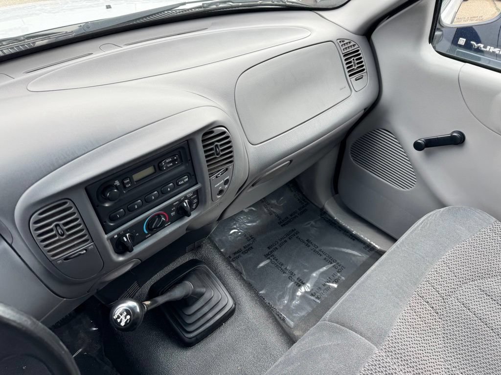 Used 2000 Ford F150 2WD Regular Cab image 14