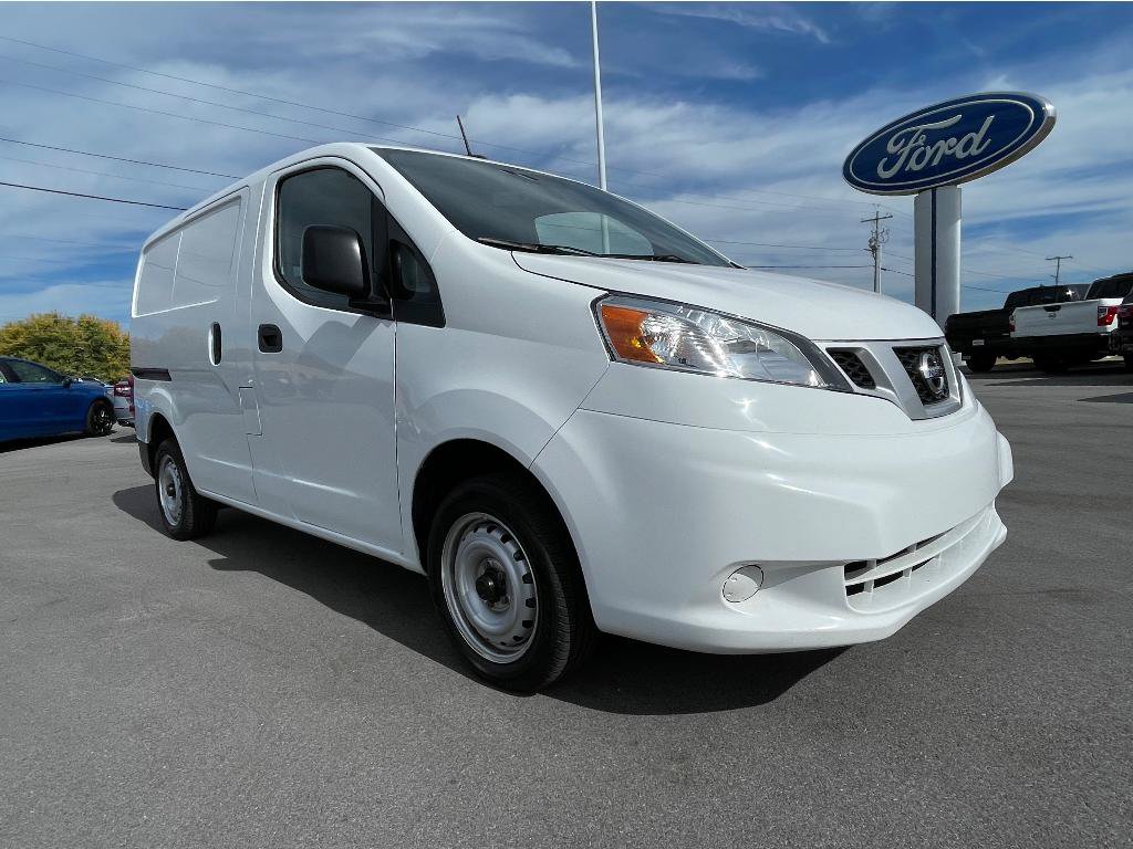 Used 2020 Nissan NV200 S w/ Back Door Glass Package FWD image 2