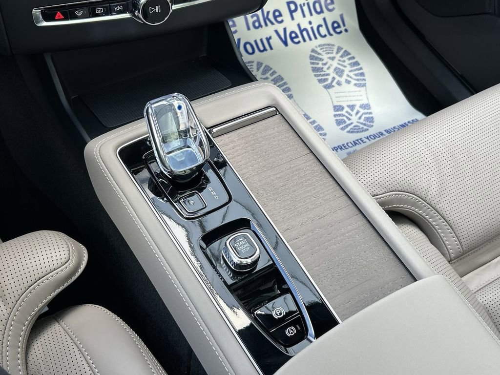 New 2026 Volvo XC90 B6 Ultra w/ Lounge Package image 22