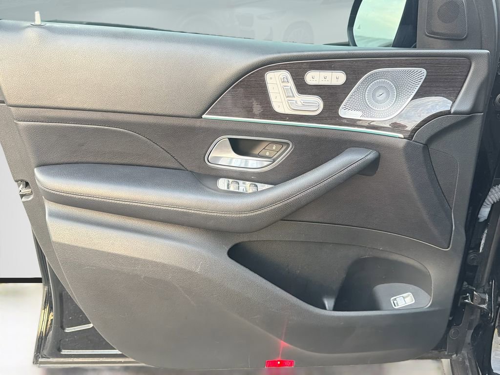 Used 2020 Mercedes-Benz GLE 350 w/ 3rd Row Seat Package image 22