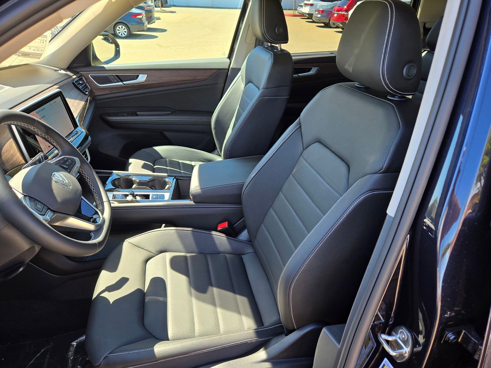 New 2026 Volkswagen Atlas SEL image 10