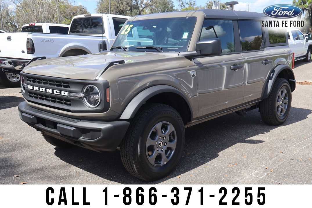 Used 2025 Ford Bronco Big Bend image 2