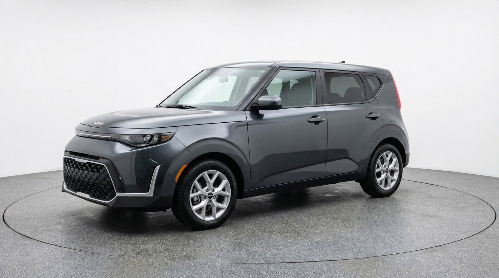 Used 2025 Kia Soul LX w/ LX Technology Package image 3