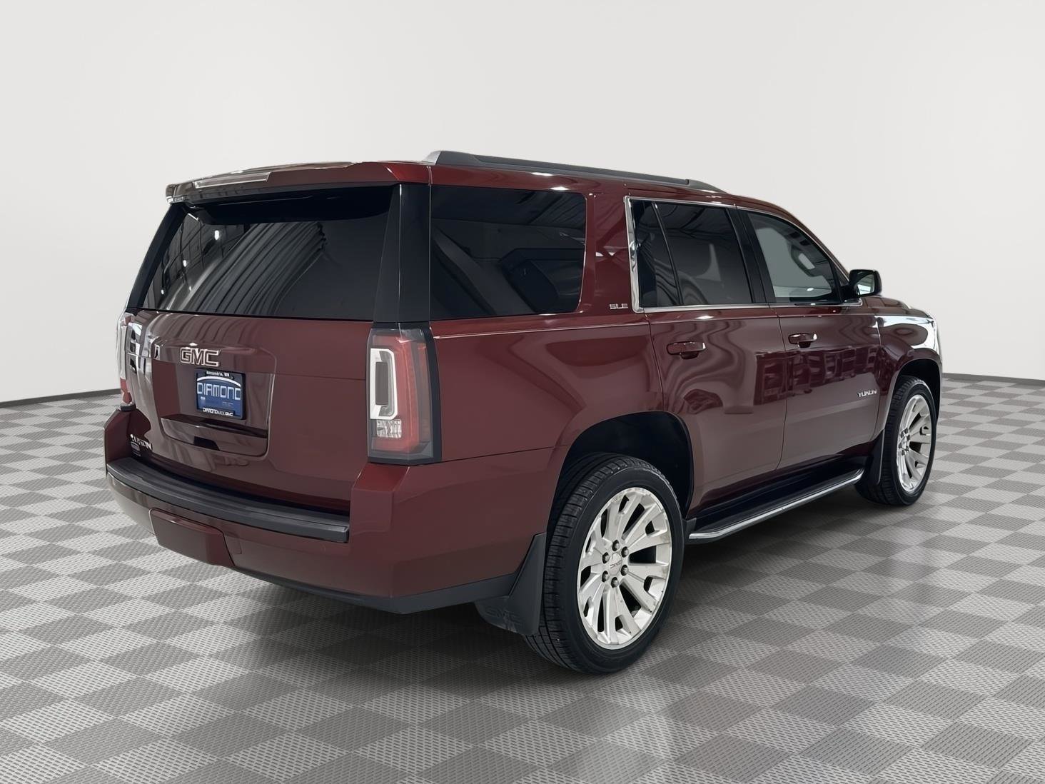 Used 2016 GMC Yukon SLE w/ Convenience Package AWD/4WD image 5