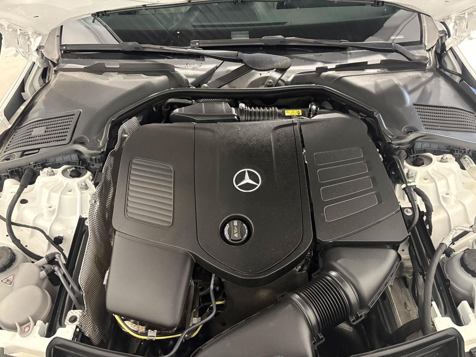Used 2024 Mercedes-Benz C 300 4MATIC Sedan image 54