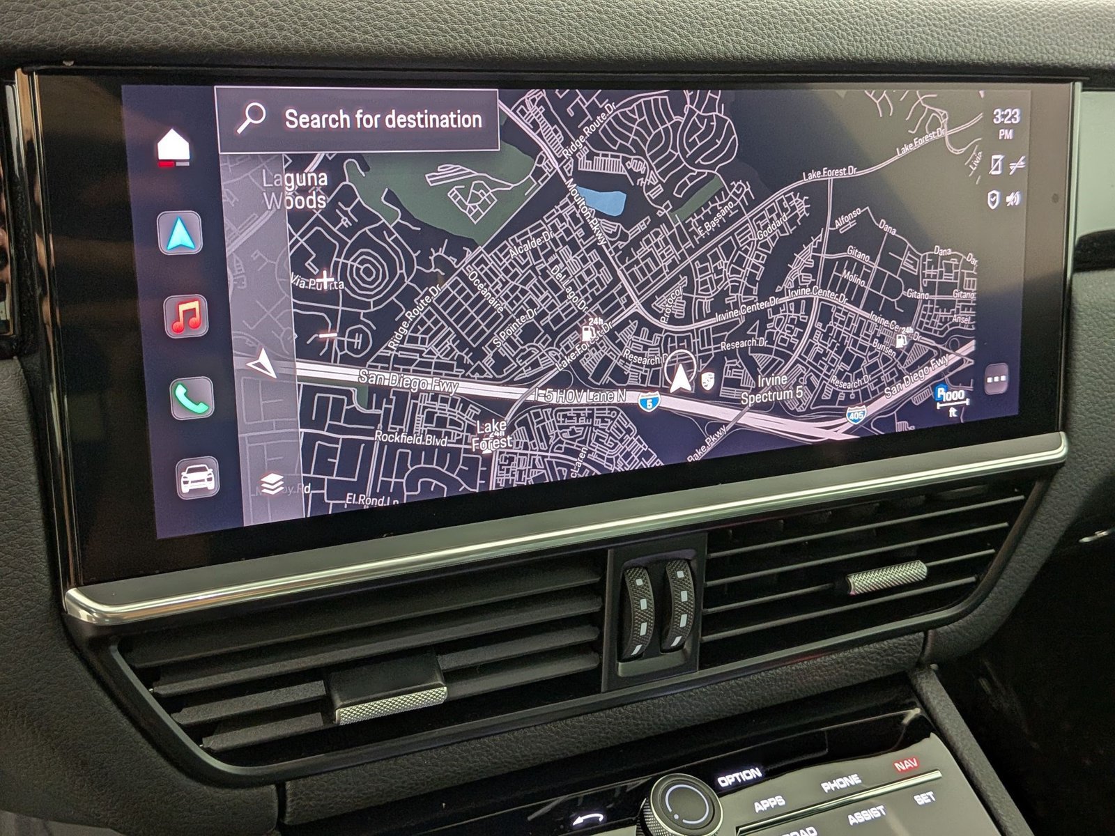 Certified 2023 Porsche Cayenne Platinum Edition AWD/4WD image 17