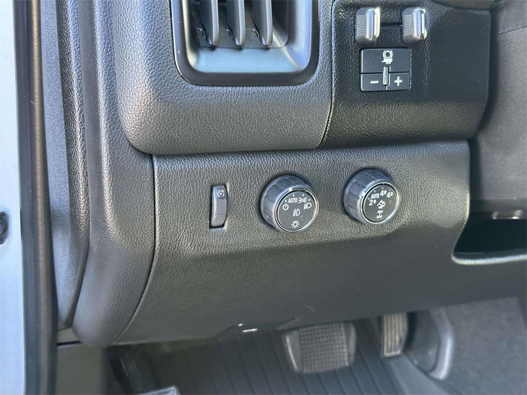 Used 2022 Chevrolet Colorado ZR2 w/ Colorado ZR2 Bison Edition image 18