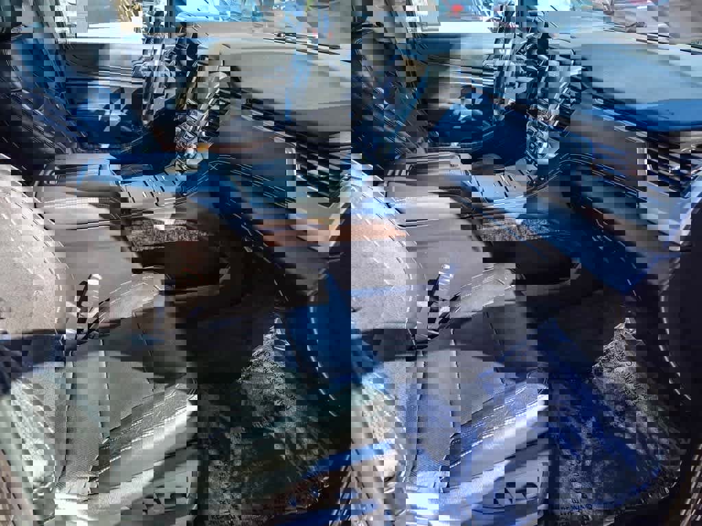 Used 2015 Chevrolet Suburban LTZ image 15