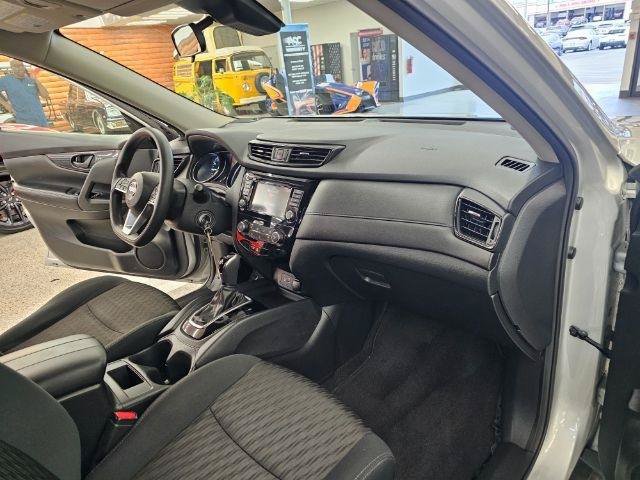 Used 2020 Nissan Rogue S AWD/4WD image 8