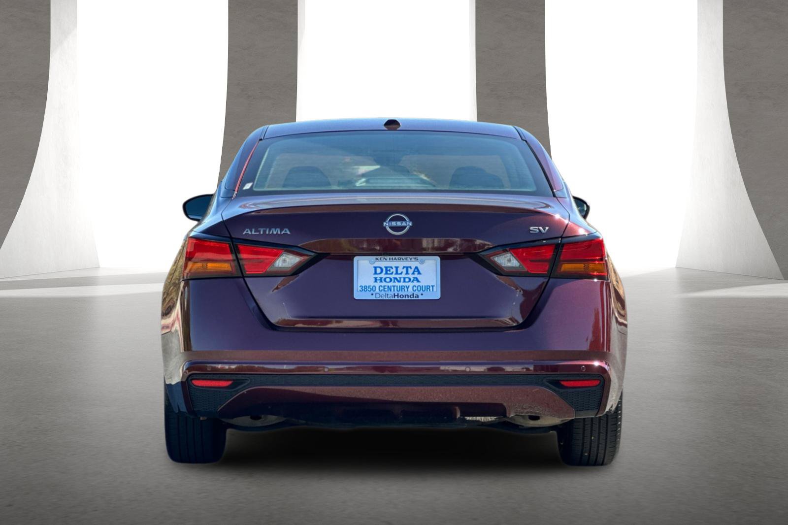 Used 2024 Nissan Altima 2.5 SV FWD image 5