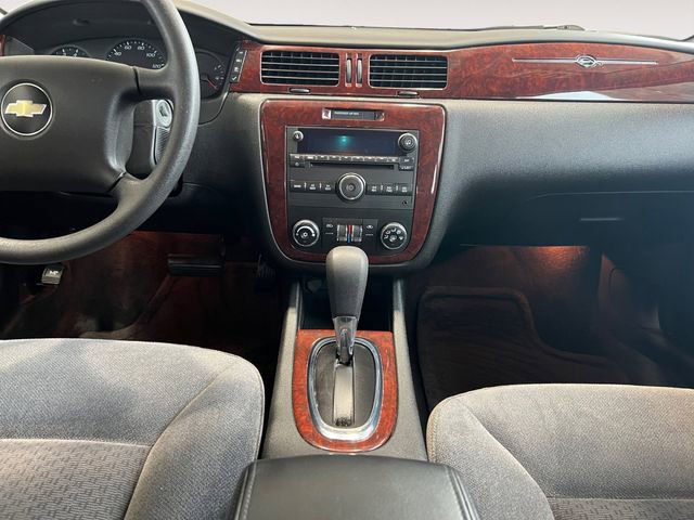 Used 2009 Chevrolet Impala LS FWD image 9