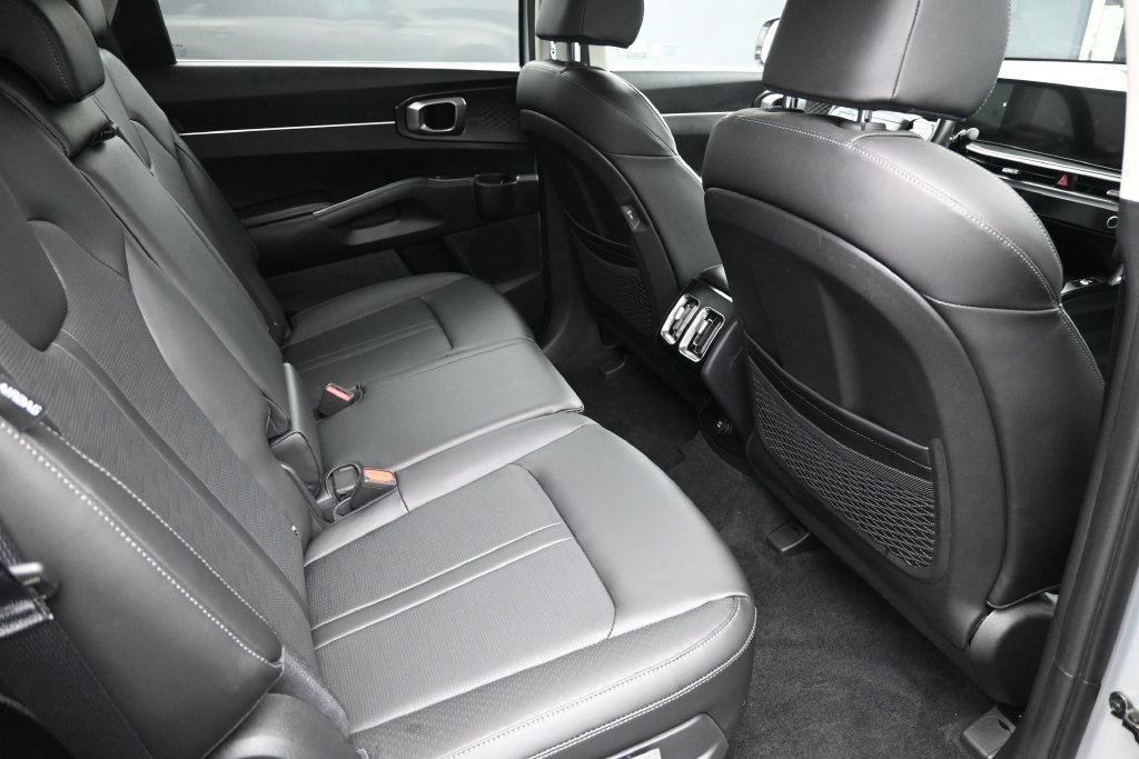 Used 2026 Kia Sorento S FWD image 28