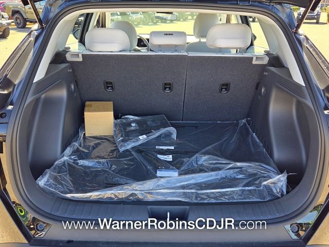 Used 2026 Hyundai Kona SE image 11