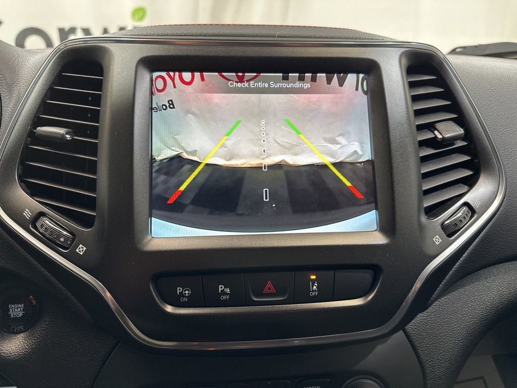 Used 2023 Jeep Cherokee Trailhawk image 30