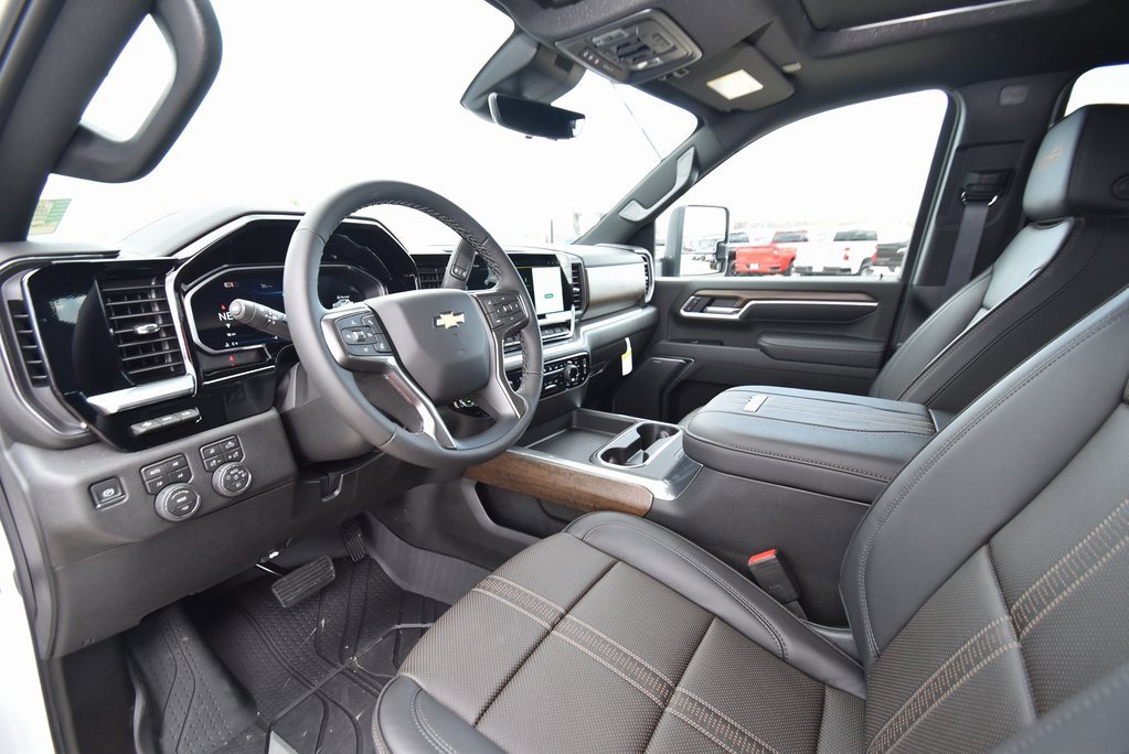 New 2026 Chevrolet Silverado 3500 High Country image 34