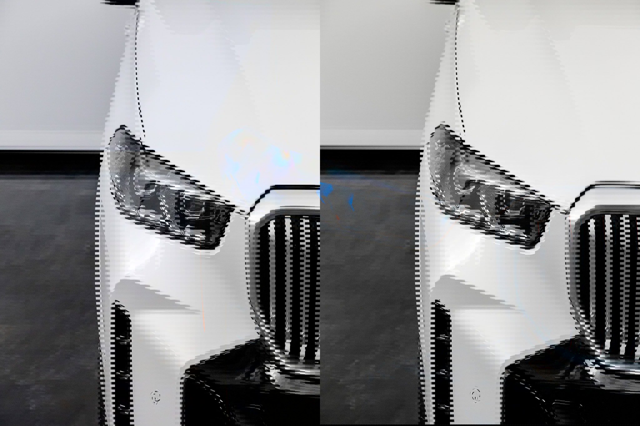 Used 2024 BMW X5 sDrive40i w/ M Sport Package image 3