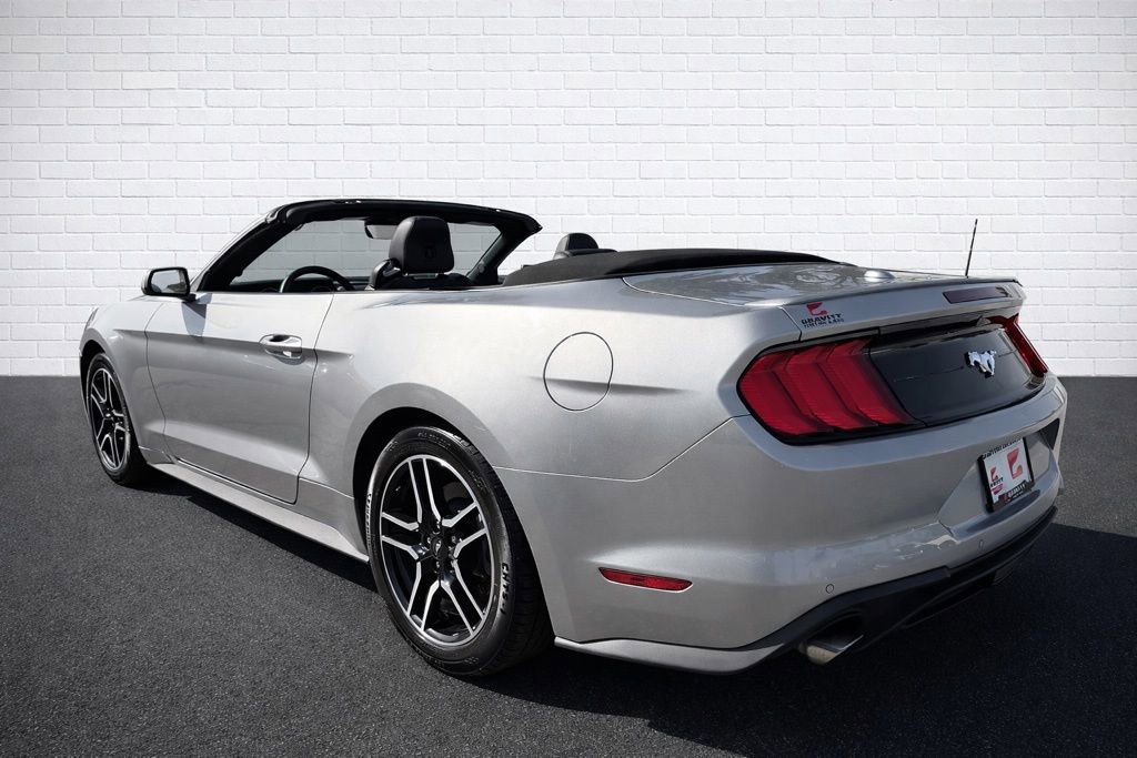 Used 2021 Ford Mustang Premium RWD image 5