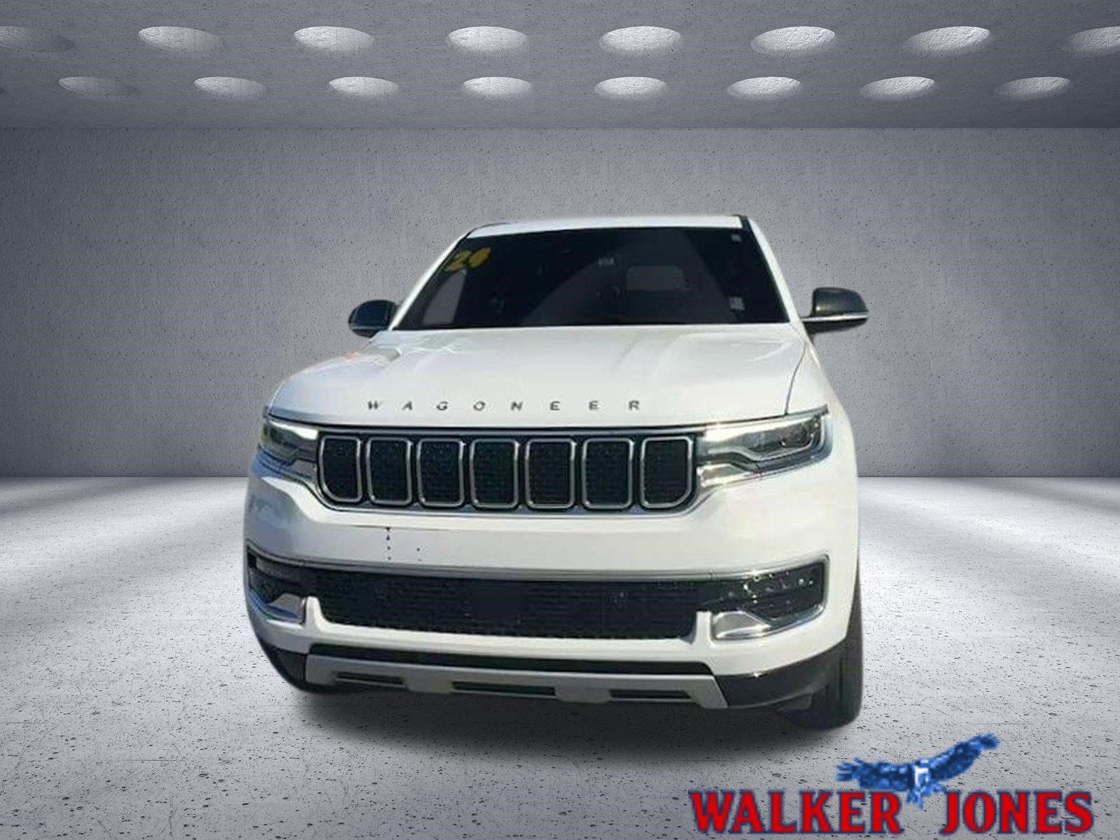 Used 2024 Jeep Wagoneer Series II w/ Flexible Seating Group RWD image 1