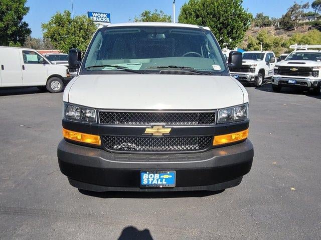 New 2026 Chevrolet Express 2500 Extended w/ Communications Package RWD image 3