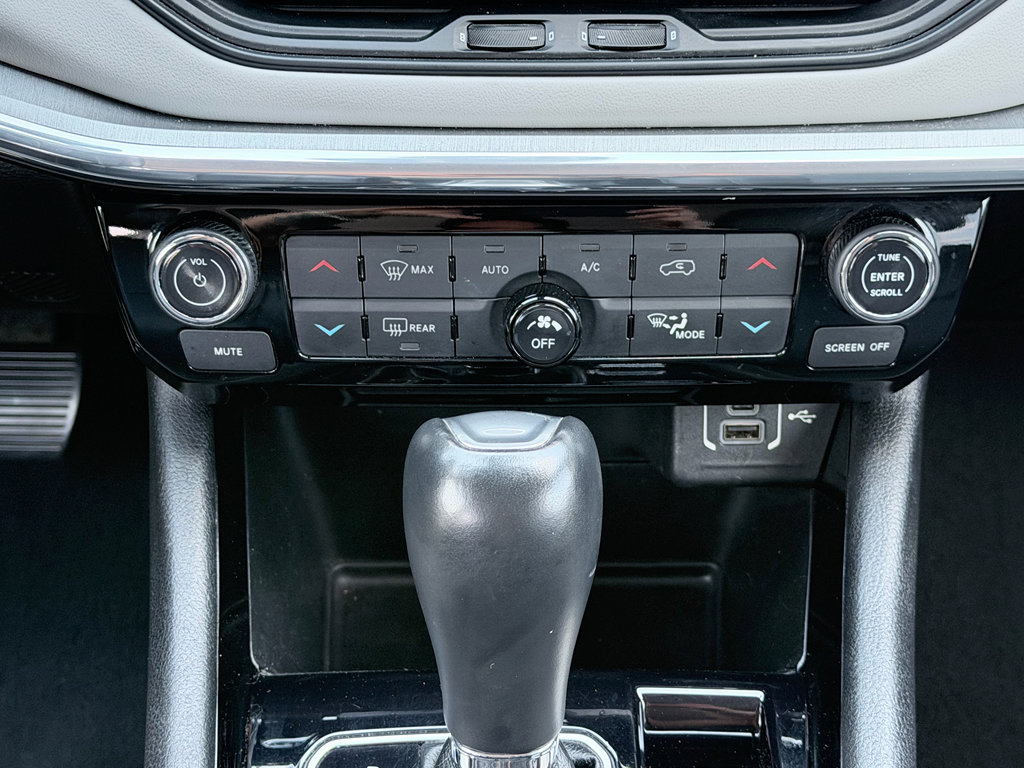 Used 2022 Jeep Compass Limited AWD/4WD image 17