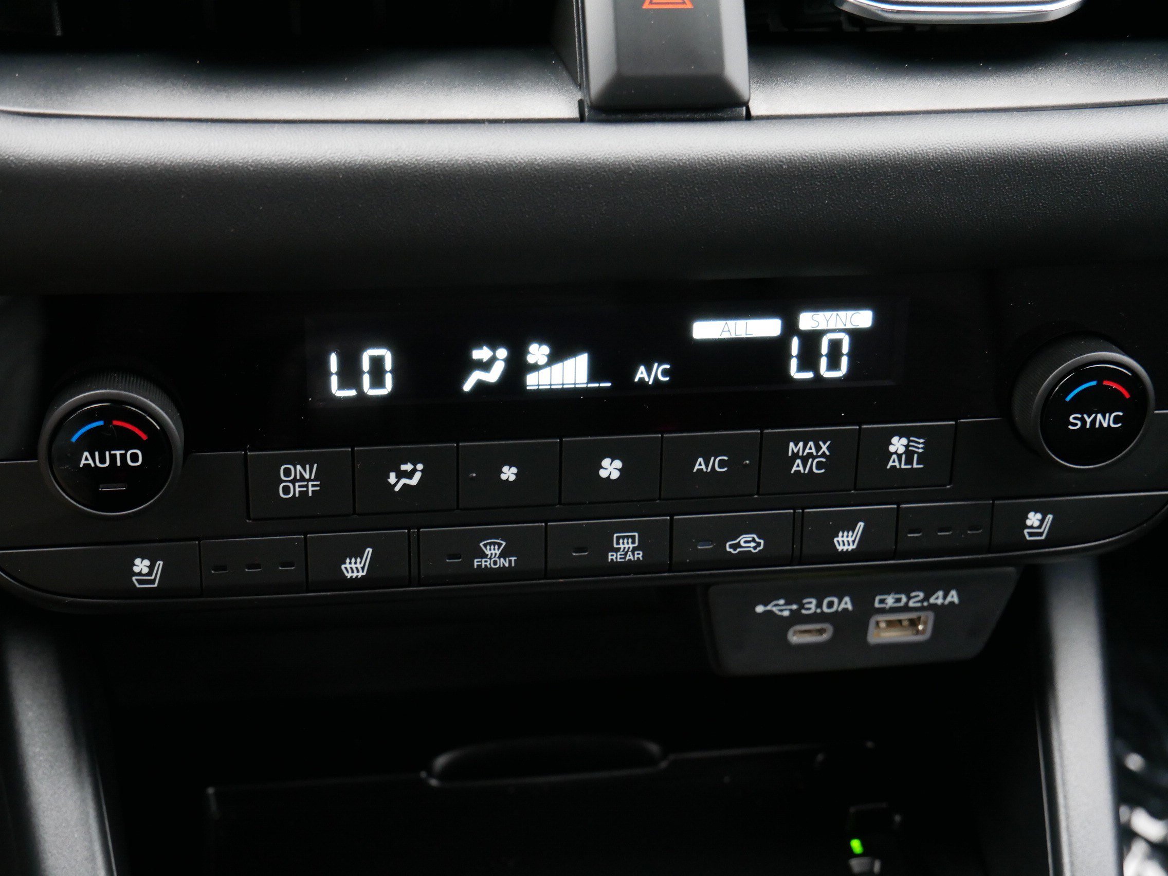 Certified 2026 Subaru Outback Touring AWD/4WD image 24