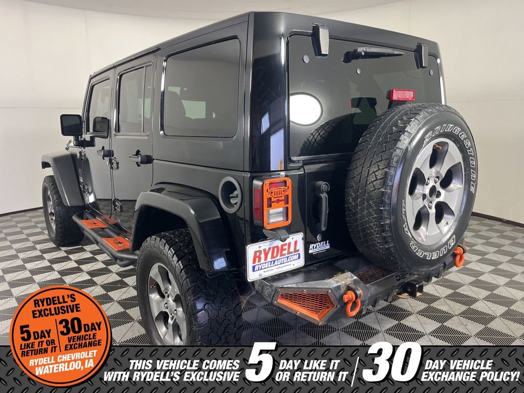 Used 2016 Jeep Wrangler Unlimited Sahara w/ Connectivity Group image 7
