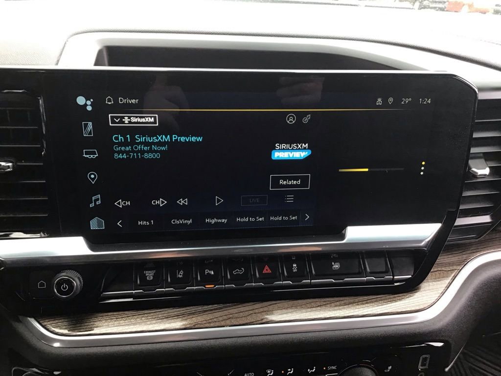 Used 2025 Chevrolet Silverado 2500 LT w/ Safety Package AWD/4WD image 25