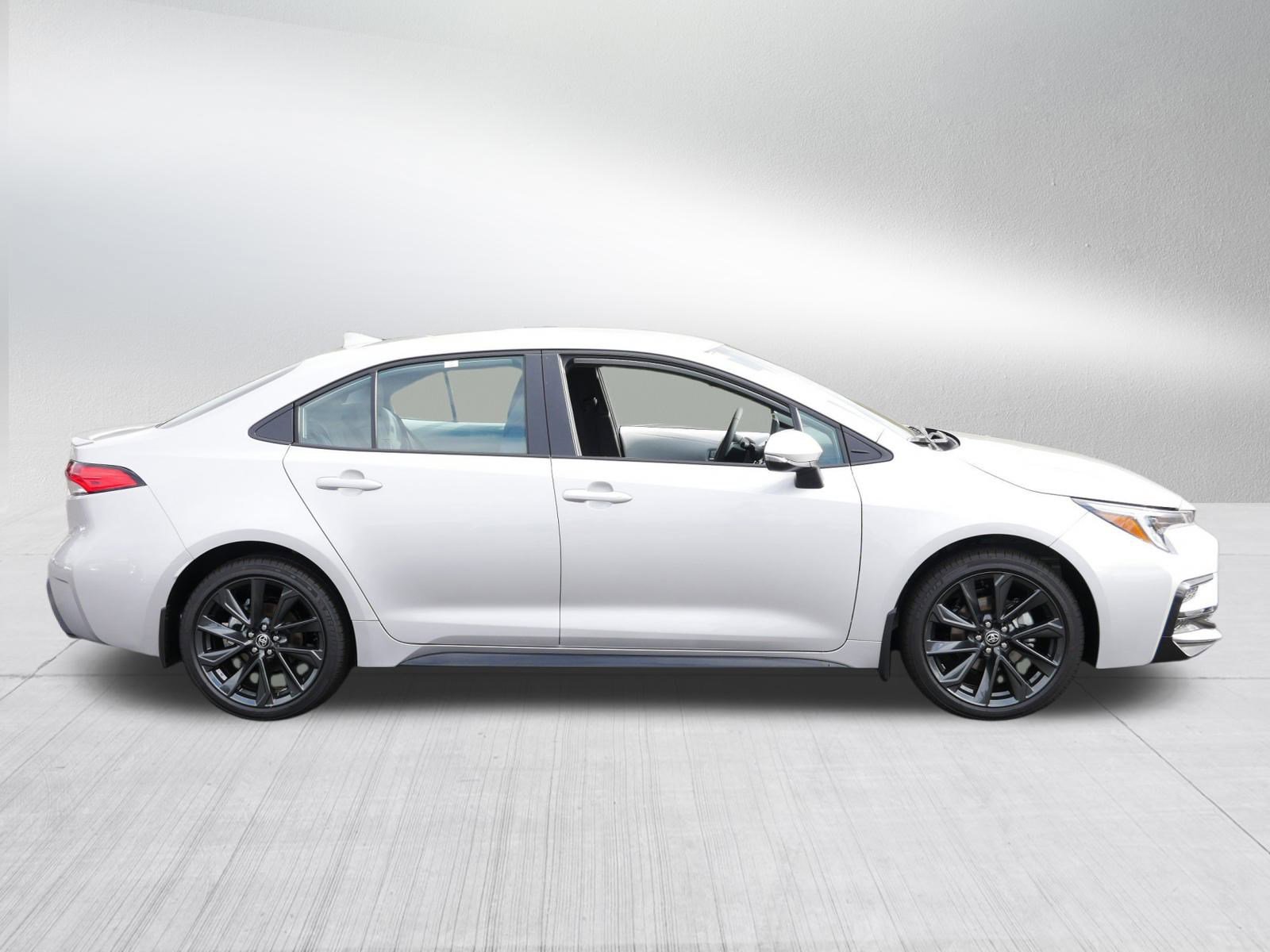 Certified 2025 Toyota Corolla SE image 8