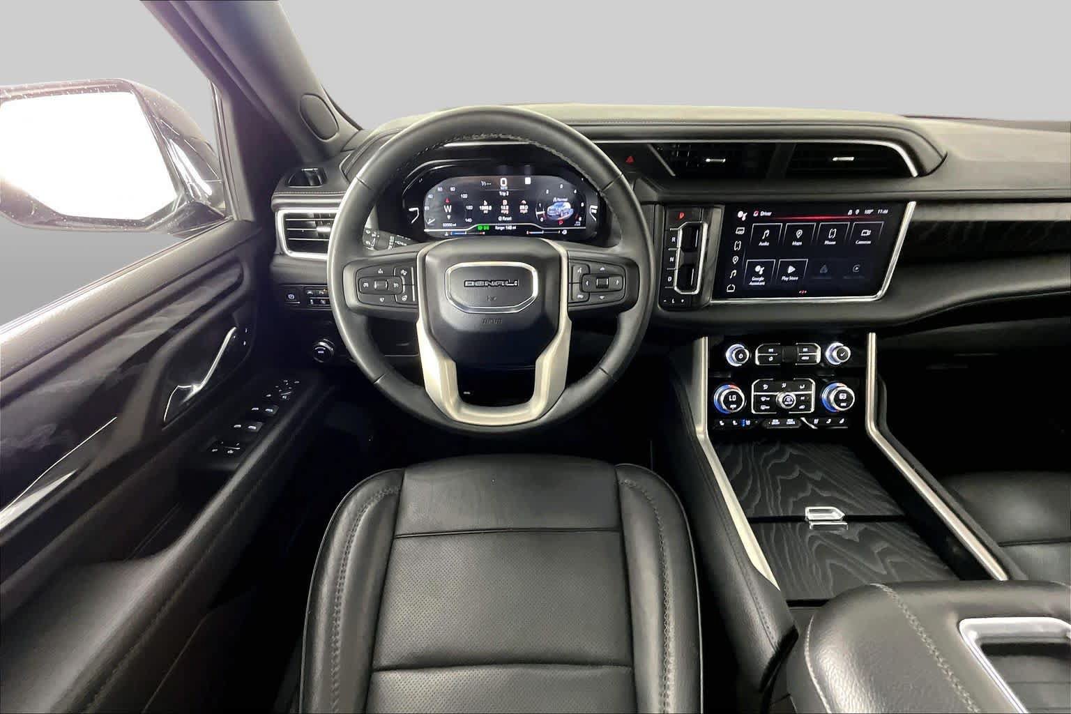 Used 2023 GMC Yukon Denali RWD image 6